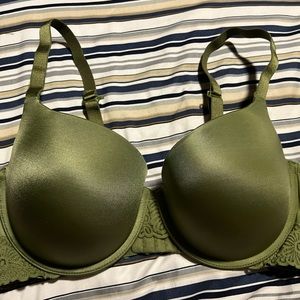 Auden 38DD green bra